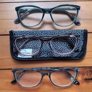 Foster Grant Reading Glasses (+1.50) Set with Case
